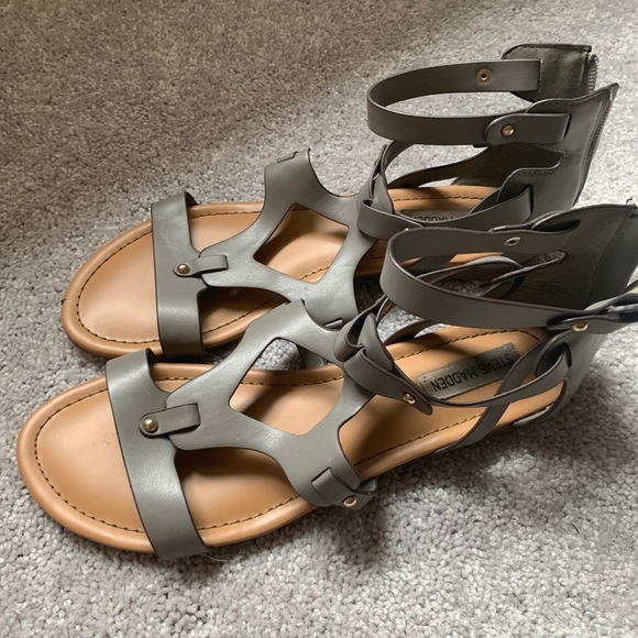 Steve Madden sandals - Picture 1 of 3
